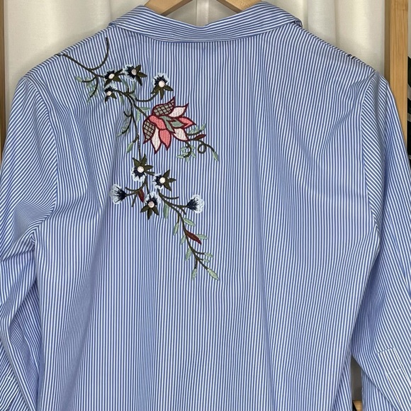 SOLD Zara Blue Striped Floral Embroidered Shirt L - Picture 6 of 8